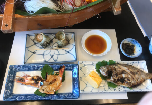 うに清（海鮮料理）