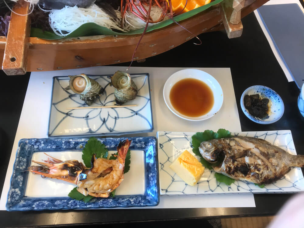 うに清（海鮮料理）